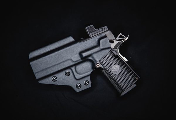 QVO IWB Holsters 4 with TLR-7 Streamlight